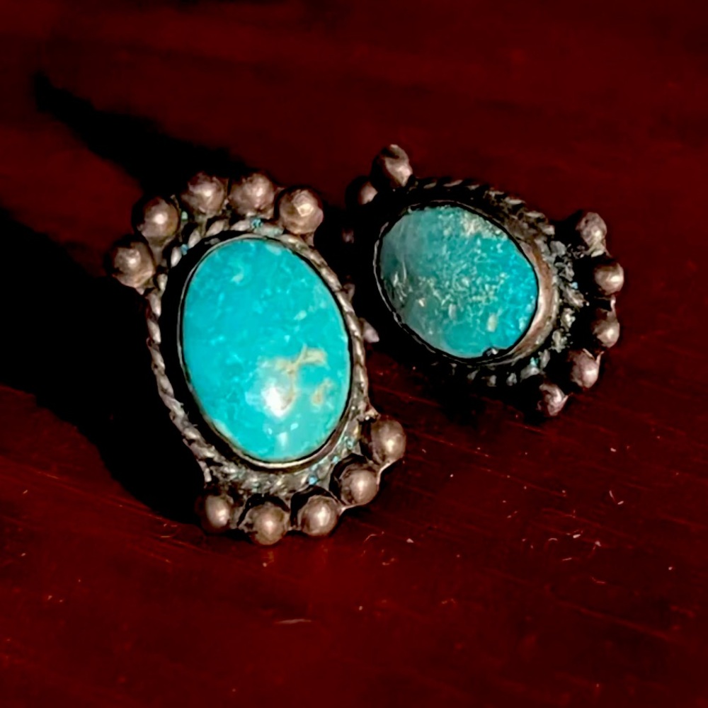 Vintage Sterling Silver Natural Turquoise Screwback Earrings